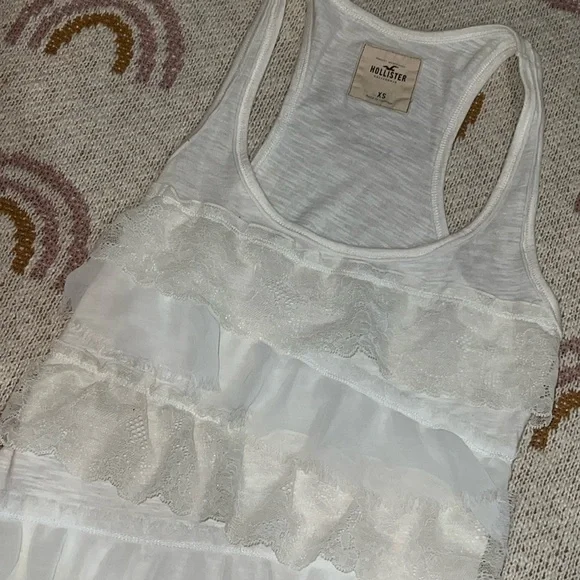 Hollister size XS lace/ruffle front off white tank racer back - Picture 2 of 4